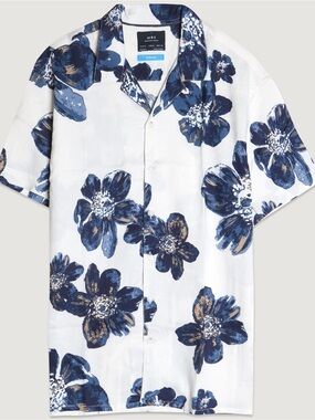 MBX Short-Sleeve Floral Button-Down Shirt in White and Blue - NWOT